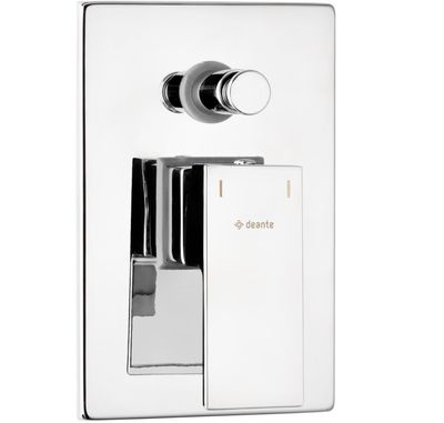 Mitigeur de douche chromé Deante Anemon avec pressostat, cartouche en céramique et design encastré élégant.